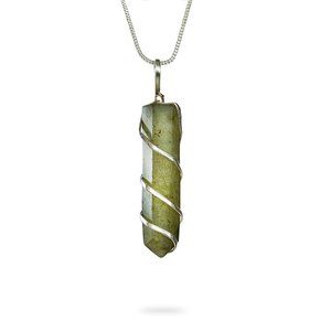 AYANA Raw Labradorite Necklace - Handmade with Natural Gemstone